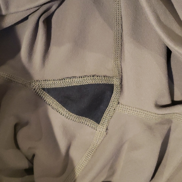 PrAnaPillar Capri Rye Green Leggings - Picture 6 of 9